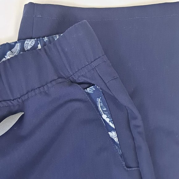 FIGS Size XXS Navy Blue Cargo Scrub Pants Blue Feather Print Accents Elastic Wst - Picture 10 of 16